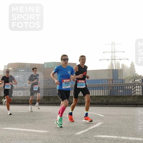 03.10.2026 - Köhlbrandbrückenlauf Michael Burmester http://msf.ph/oto/10769814 03.10.2026 09:12:39 Position 3 1714 meine-sportfotos.de