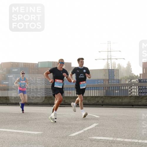03.10.2026 - Köhlbrandbrückenlauf Michael Burmester http://msf.ph/oto/10769823 03.10.2026 09:12:40 Position 3 19 meine-sportfotos.de
