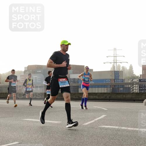 03.10.2026 - Köhlbrandbrückenlauf Michael Burmester http://msf.ph/oto/10769832 03.10.2026 09:12:41 Position 3 1688 meine-sportfotos.de