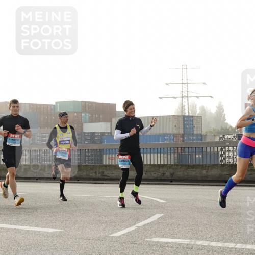 03.10.2026 - Köhlbrandbrückenlauf Michael Burmester http://msf.ph/oto/10769836 03.10.2026 09:12:42 Position 3 512, 1102 meine-sportfotos.de
