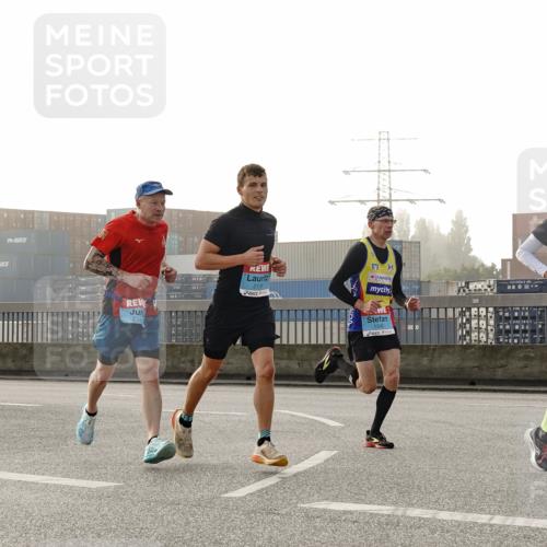 03.10.2026 - Köhlbrandbrückenlauf Michael Burmester http://msf.ph/oto/10769846 03.10.2026 09:12:43 Position 3 234, 1102 meine-sportfotos.de