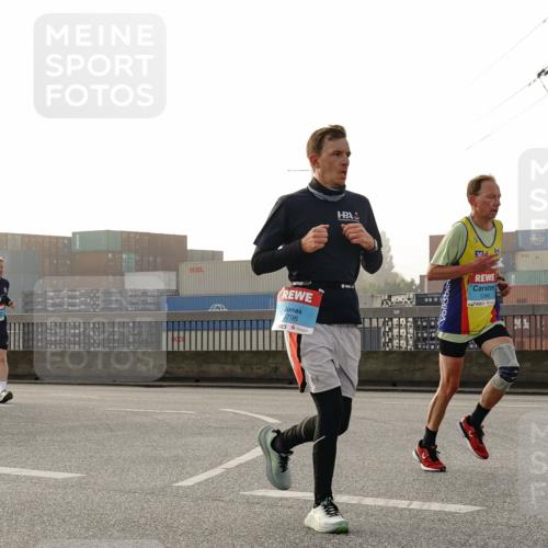 03.10.2026 - Köhlbrandbrückenlauf Michael Burmester http://msf.ph/oto/10769869 03.10.2026 09:12:47 Position 3 3798, 1349 meine-sportfotos.de