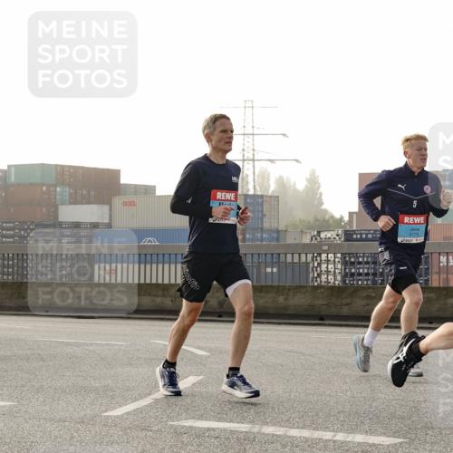 03.10.2026 - Köhlbrandbrückenlauf Michael Burmester http://msf.ph/oto/10769882 03.10.2026 09:12:50 Position 3 1113, 5, 2133, 3779 meine-sportfotos.de