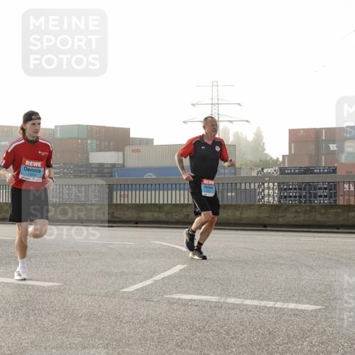 03.10.2026 - Köhlbrandbrückenlauf Michael Burmester http://msf.ph/oto/10769897 03.10.2026 09:12:52 Position 3 1553 meine-sportfotos.de