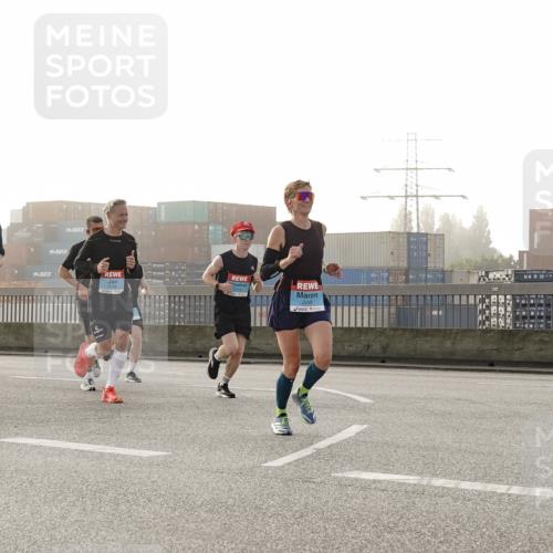 03.10.2026 - Köhlbrandbrückenlauf Michael Burmester http://msf.ph/oto/10769925 03.10.2026 09:12:56 Position 3  meine-sportfotos.de