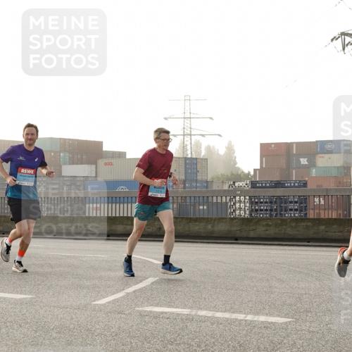 03.10.2026 - Köhlbrandbrückenlauf Michael Burmester http://msf.ph/oto/10769958 03.10.2026 09:13:00 Position 3 2203 meine-sportfotos.de