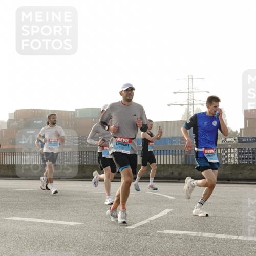 03.10.2026 - Köhlbrandbrückenlauf Michael Burmester http://msf.ph/oto/10769973 03.10.2026 09:13:02 Position 3 2317, 112 meine-sportfotos.de