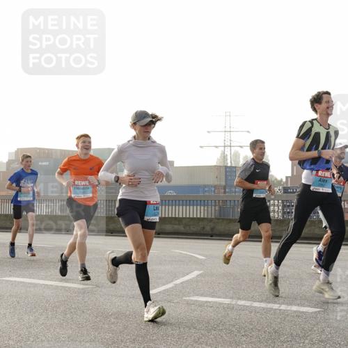 03.10.2026 - Köhlbrandbrückenlauf Michael Burmester http://msf.ph/oto/10770019 03.10.2026 09:13:09 Position 3 1228, 2352 meine-sportfotos.de