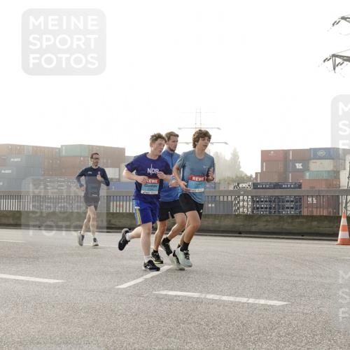 03.10.2026 - Köhlbrandbrückenlauf Michael Burmester http://msf.ph/oto/10770046 03.10.2026 09:13:12 Position 3 1313 meine-sportfotos.de