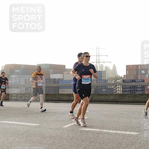 03.10.2026 - Köhlbrandbrückenlauf Michael Burmester http://msf.ph/oto/10770060 03.10.2026 09:13:14 Position 3 1952 meine-sportfotos.de