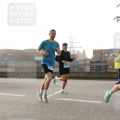 03.10.2026 - Köhlbrandbrückenlauf Michael Burmester http://msf.ph/oto/10770086 03.10.2026 09:13:18 Position 3 2341, 23 meine-sportfotos.de