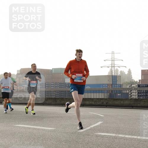 03.10.2026 - Köhlbrandbrückenlauf Michael Burmester http://msf.ph/oto/10770094 03.10.2026 09:13:19 Position 3 1008 meine-sportfotos.de