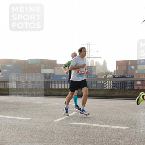 03.10.2026 - Köhlbrandbrückenlauf Michael Burmester http://msf.ph/oto/10770114 03.10.2026 09:13:21 Position 3 2164 meine-sportfotos.de