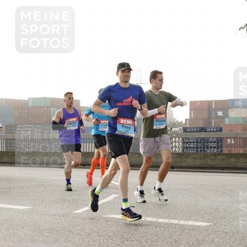 03.10.2026 - Köhlbrandbrückenlauf Michael Burmester http://msf.ph/oto/10770134 03.10.2026 09:13:24 Position 3 24, 1396 meine-sportfotos.de