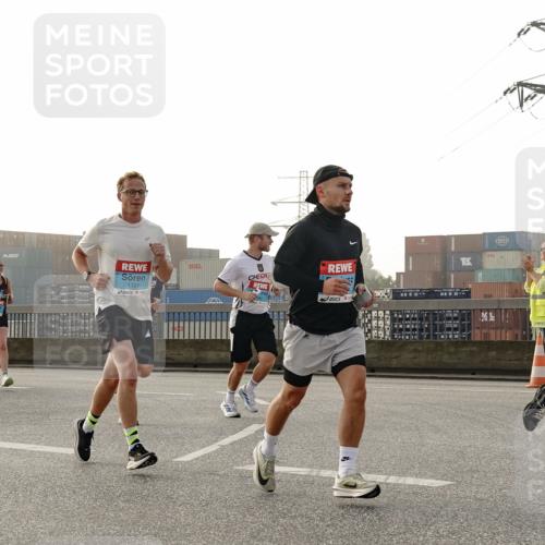 03.10.2026 - Köhlbrandbrückenlauf Michael Burmester http://msf.ph/oto/10770145 03.10.2026 09:13:25 Position 3 1101, 2258 meine-sportfotos.de