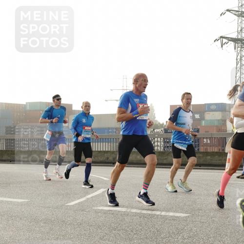 03.10.2026 - Köhlbrandbrückenlauf Michael Burmester http://msf.ph/oto/10770182 03.10.2026 09:13:29 Position 3 1196, 2301 meine-sportfotos.de