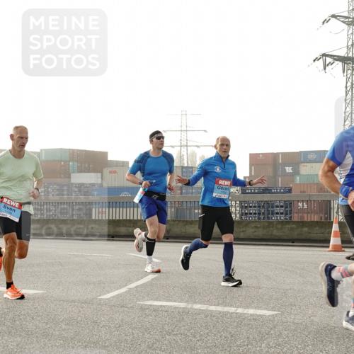 03.10.2026 - Köhlbrandbrückenlauf Michael Burmester http://msf.ph/oto/10770185 03.10.2026 09:13:30 Position 3 3747, 1713, 1703 meine-sportfotos.de