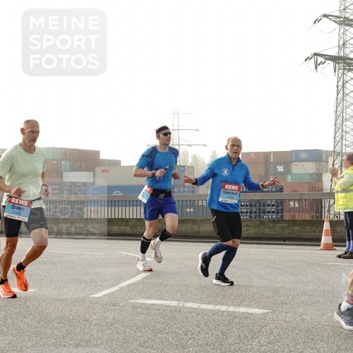 03.10.2026 - Köhlbrandbrückenlauf Michael Burmester http://msf.ph/oto/10770188 03.10.2026 09:13:30 Position 3 3747, 1196, 1703, 2058 meine-sportfotos.de