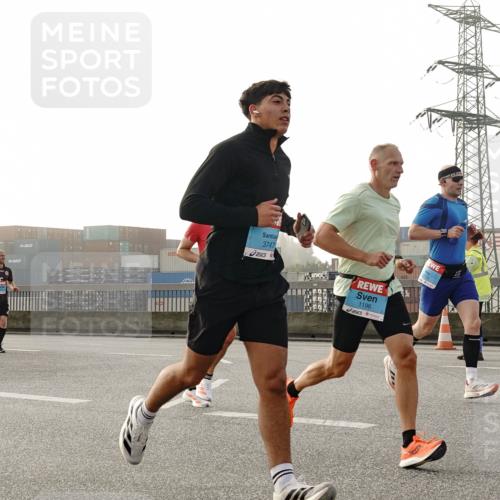 03.10.2026 - Köhlbrandbrückenlauf Michael Burmester http://msf.ph/oto/10770196 03.10.2026 09:13:31 Position 3 3747, 1196, 1703 meine-sportfotos.de
