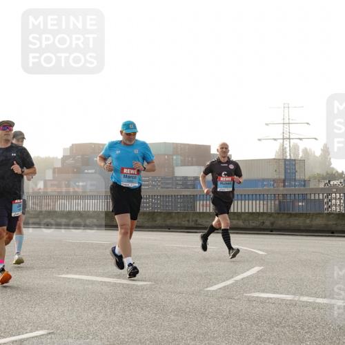 03.10.2026 - Köhlbrandbrückenlauf Michael Burmester http://msf.ph/oto/10770206 03.10.2026 09:13:33 Position 3 1262 meine-sportfotos.de