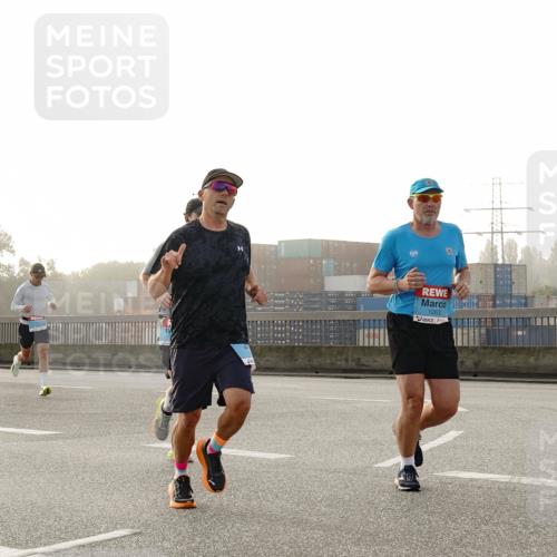 03.10.2026 - Köhlbrandbrückenlauf Michael Burmester http://msf.ph/oto/10770211 03.10.2026 09:13:34 Position 3 1262 meine-sportfotos.de