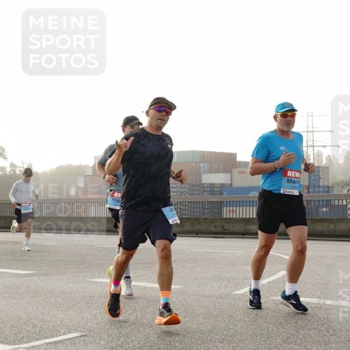 03.10.2026 - Köhlbrandbrückenlauf Michael Burmester http://msf.ph/oto/10770214 03.10.2026 09:13:34 Position 3 1262 meine-sportfotos.de