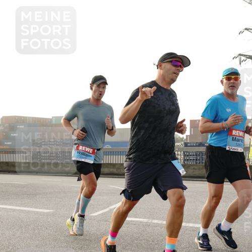 03.10.2026 - Köhlbrandbrückenlauf Michael Burmester http://msf.ph/oto/10770219 03.10.2026 09:13:34 Position 3 2225, 1262 meine-sportfotos.de