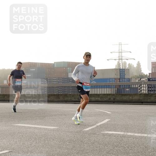 03.10.2026 - Köhlbrandbrückenlauf Michael Burmester http://msf.ph/oto/10770228 03.10.2026 09:13:36 Position 3 10 meine-sportfotos.de