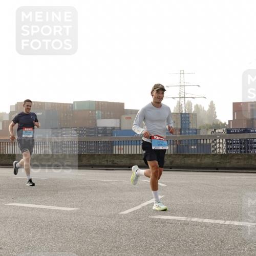 03.10.2026 - Köhlbrandbrückenlauf Michael Burmester http://msf.ph/oto/10770232 03.10.2026 09:13:36 Position 3  meine-sportfotos.de