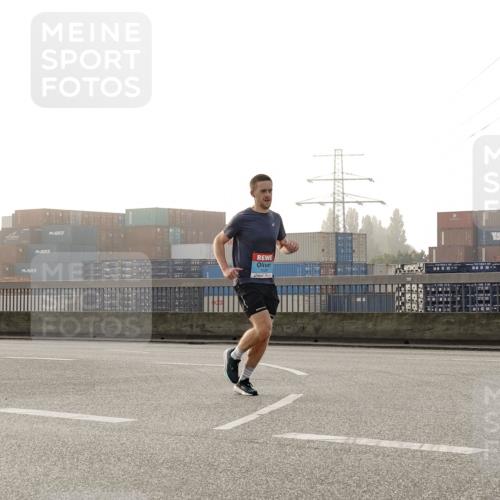 03.10.2026 - Köhlbrandbrückenlauf Michael Burmester http://msf.ph/oto/10770235 03.10.2026 09:13:37 Position 3 1526 meine-sportfotos.de