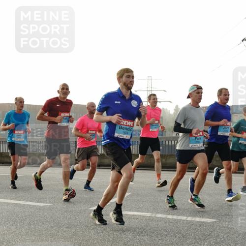 03.10.2026 - Köhlbrandbrückenlauf Michael Burmester http://msf.ph/oto/10770283 03.10.2026 09:13:47 Position 3 1829, 2182 meine-sportfotos.de