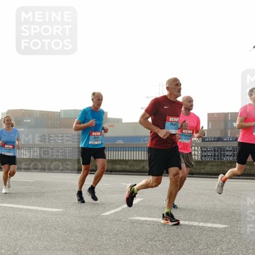 03.10.2026 - Köhlbrandbrückenlauf Michael Burmester http://msf.ph/oto/10770289 03.10.2026 09:13:47 Position 3 2150 meine-sportfotos.de