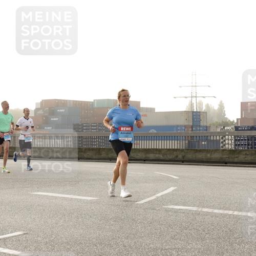 03.10.2026 - Köhlbrandbrückenlauf Michael Burmester http://msf.ph/oto/10770297 03.10.2026 09:13:49 Position 3 1267, 2333 meine-sportfotos.de