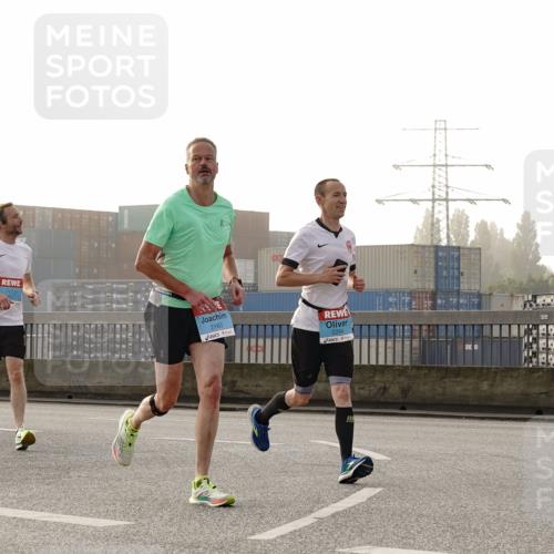 03.10.2026 - Köhlbrandbrückenlauf Michael Burmester http://msf.ph/oto/10770312 03.10.2026 09:13:51 Position 3 2163 meine-sportfotos.de
