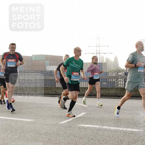 03.10.2026 - Köhlbrandbrückenlauf Michael Burmester http://msf.ph/oto/10770337 03.10.2026 09:13:54 Position 3 1054 meine-sportfotos.de