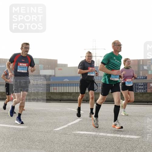 03.10.2026 - Köhlbrandbrückenlauf Michael Burmester http://msf.ph/oto/10770348 03.10.2026 09:13:54 Position 3 2243, 1054 meine-sportfotos.de