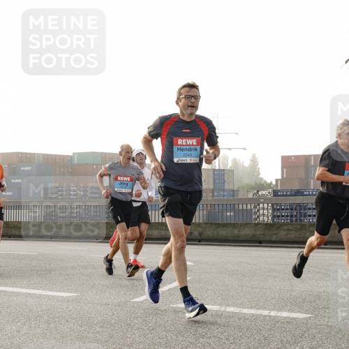 03.10.2026 - Köhlbrandbrückenlauf Michael Burmester http://msf.ph/oto/10770353 03.10.2026 09:13:55 Position 3 2243 meine-sportfotos.de