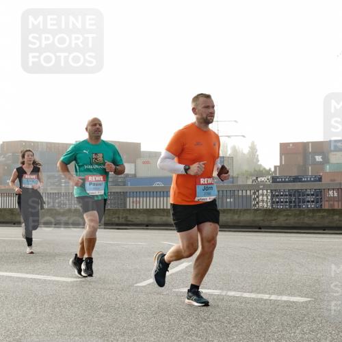 03.10.2026 - Köhlbrandbrückenlauf Michael Burmester http://msf.ph/oto/10770366 03.10.2026 09:13:57 Position 3 1604, 2395 meine-sportfotos.de