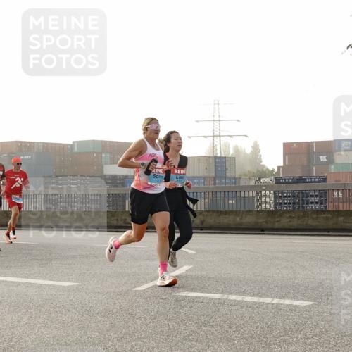 03.10.2026 - Köhlbrandbrückenlauf Michael Burmester http://msf.ph/oto/10770378 03.10.2026 09:13:58 Position 3 1175, 2127 meine-sportfotos.de