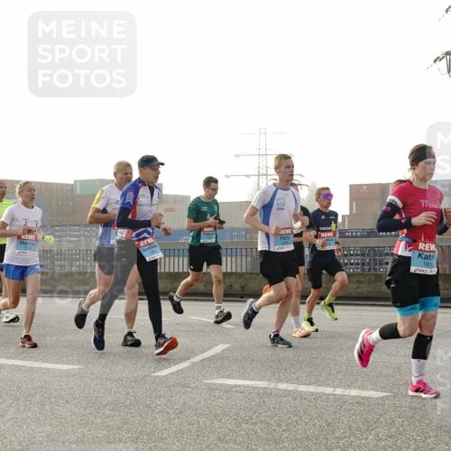 03.10.2026 - Köhlbrandbrückenlauf Michael Burmester http://msf.ph/oto/10770405 03.10.2026 09:14:01 Position 3 1953, 1812, 239 meine-sportfotos.de