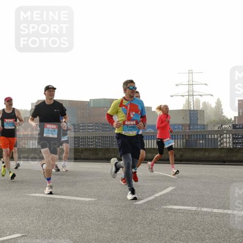 03.10.2026 - Köhlbrandbrückenlauf Michael Burmester http://msf.ph/oto/10770428 03.10.2026 09:14:04 Position 3  meine-sportfotos.de