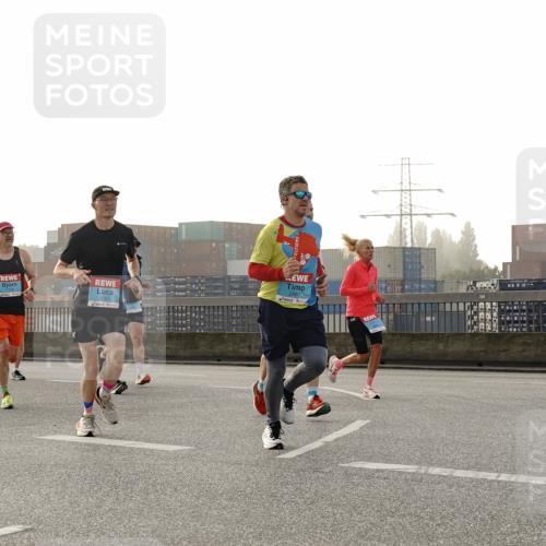 03.10.2026 - Köhlbrandbrückenlauf Michael Burmester http://msf.ph/oto/10770430 03.10.2026 09:14:04 Position 3  meine-sportfotos.de