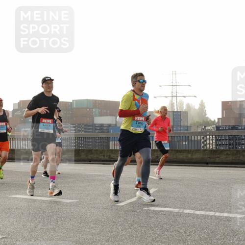 03.10.2026 - Köhlbrandbrückenlauf Michael Burmester http://msf.ph/oto/10770432 03.10.2026 09:14:04 Position 3 3185, 152 meine-sportfotos.de
