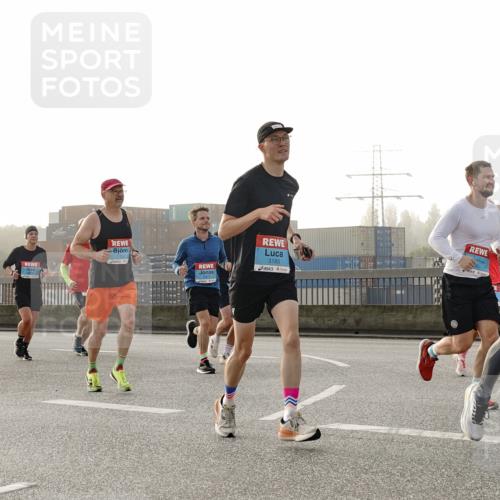 03.10.2026 - Köhlbrandbrückenlauf Michael Burmester http://msf.ph/oto/10770436 03.10.2026 09:14:05 Position 3 3185, 236 meine-sportfotos.de