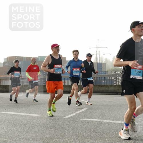 03.10.2026 - Köhlbrandbrückenlauf Michael Burmester http://msf.ph/oto/10770442 03.10.2026 09:14:06 Position 3 3185 meine-sportfotos.de