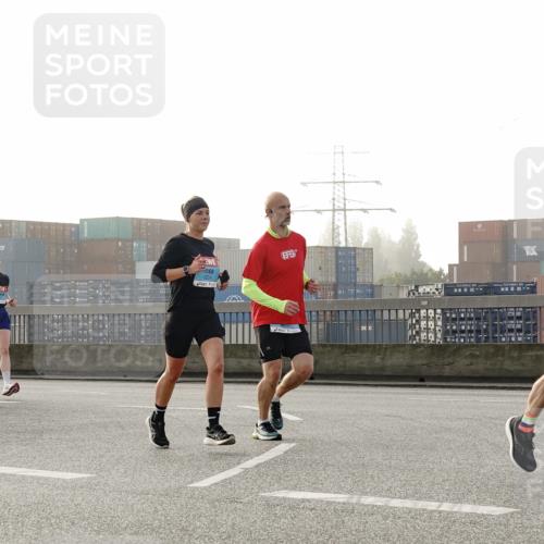 03.10.2026 - Köhlbrandbrückenlauf Michael Burmester http://msf.ph/oto/10770448 03.10.2026 09:14:07 Position 3 1371 meine-sportfotos.de