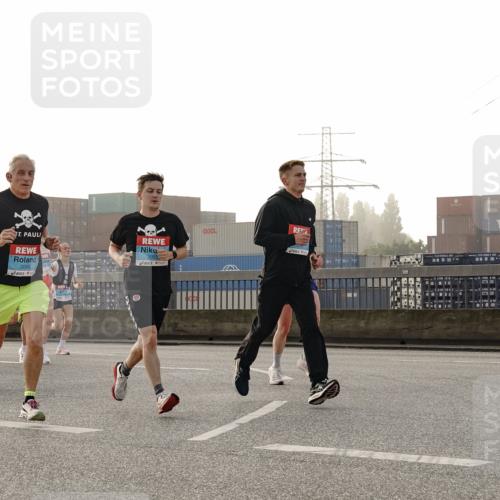 03.10.2026 - Köhlbrandbrückenlauf Michael Burmester http://msf.ph/oto/10770458 03.10.2026 09:14:09 Position 3 2055 meine-sportfotos.de