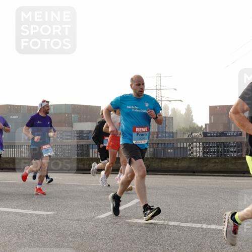 03.10.2026 - Köhlbrandbrückenlauf Michael Burmester http://msf.ph/oto/10770472 03.10.2026 09:14:11 Position 3 2006, 2055 meine-sportfotos.de