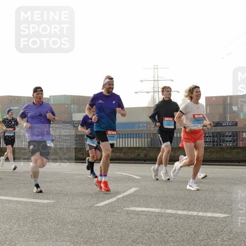 03.10.2026 - Köhlbrandbrückenlauf Michael Burmester http://msf.ph/oto/10770478 03.10.2026 09:14:11 Position 3 10 meine-sportfotos.de