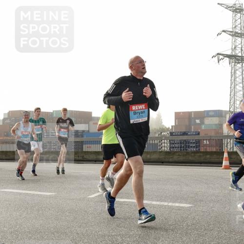 03.10.2026 - Köhlbrandbrückenlauf Michael Burmester http://msf.ph/oto/10770496 03.10.2026 09:14:13 Position 3 2379 meine-sportfotos.de